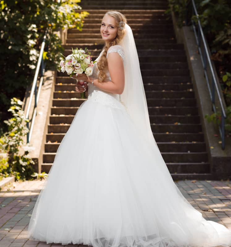 find wedding dresses near me