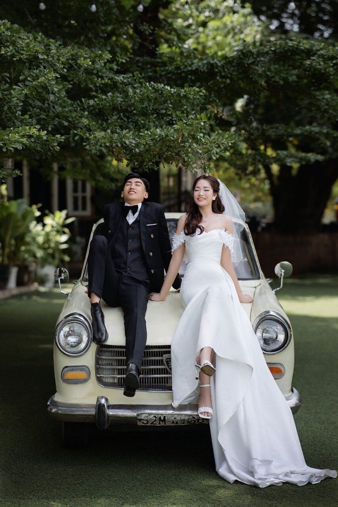 25 Ways to Cut Wedding Costs by Having a Smaller Event wedding 8176868 1280