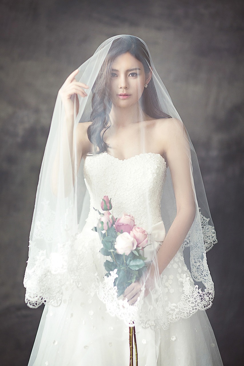 wedding dress 1486260 1280